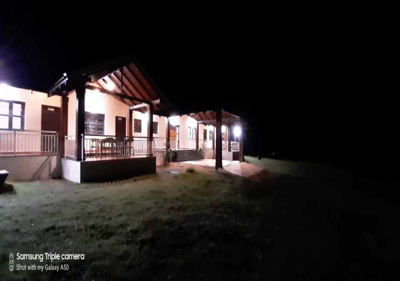 Hotel Coffee Safari Chikmagalūr Zewnętrze zdjęcie